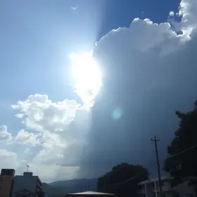 Previsão do tempo hoje para São Bernardo do Campo (SP): sol com muitas nuvens a nublado com chuva de manhã; tarde com temporal e noite chuvosa