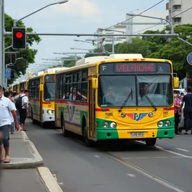 Falha em trólebus trava corredor de ônibus no ABC Paulista e gera longas filas