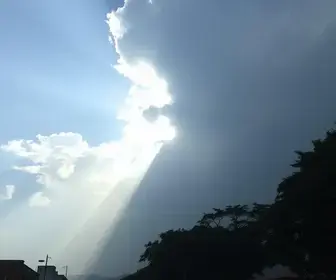 Previsão do tempo hoje para São Bernardo do Campo (SP): chuva forte de manhã; sol e diminuição de nuvens à tarde, noite com muitas nuvens